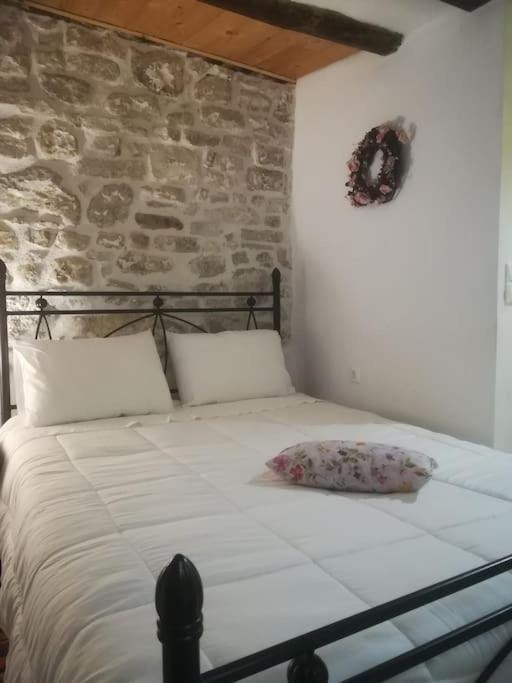 Gallery House Plouti Екстериор снимка